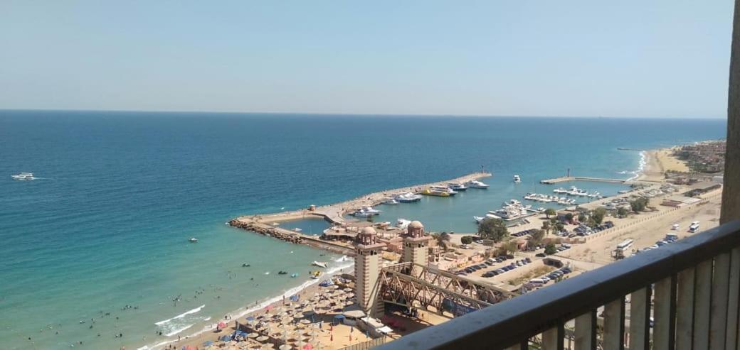 Apartment In Porto Sokhna Pyramids For Families 艾因苏赫纳 外观 照片
